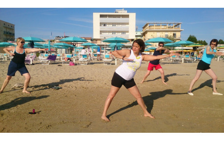 STAGE D'ETE DE TAIJI-QIGONG A IGEA MARINA ITALIE AVEC SALIHA LINDER 